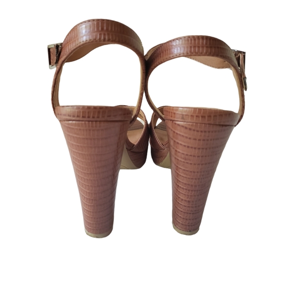 Chinese Laundry Tan Platform Heels - Picture 5 of 13